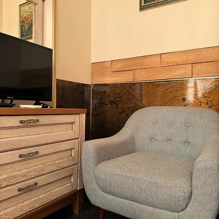 Boutique Yes For 3* Plovdiv