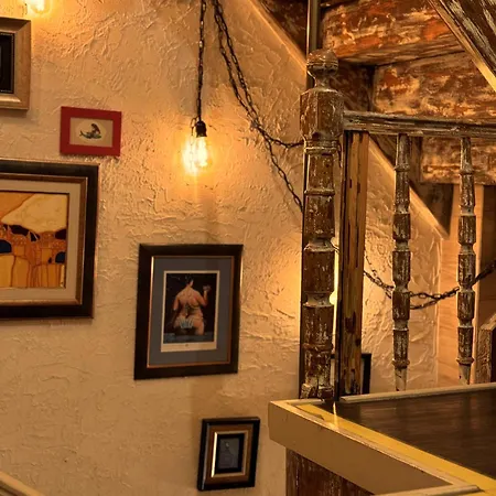 Boutique Yes For ゲストハウス 3*