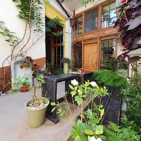 Gasthof Boutique Yes For Plowdiw